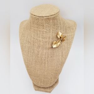 Signed Vintage Winard 12K Gold Filled 4 Leaf Brooch Pin Beautiful Fall Jewelry